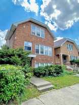 4931 W Ainslie St #2ndFL - Photo 1 of 1