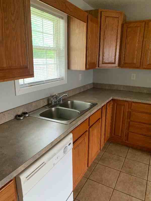 2011B George Clark Rd S - Photo 3 of 10