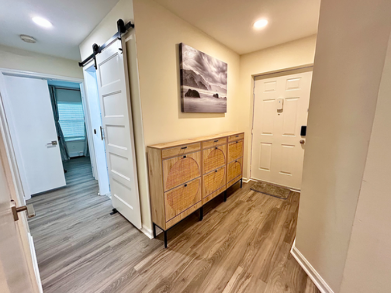 13 Lexington Hl #7 - Photo 2 of 20