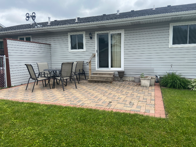 2633 41st Pl - Photo 2 of 16