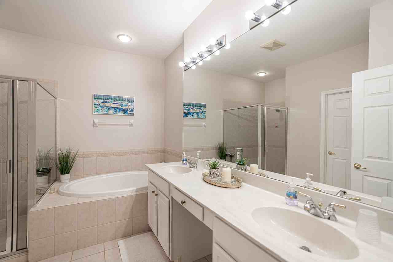 13841 Lake Mahogany Blvd - Photo 5 of 49