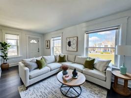 featured image of 2710 Woodlawn St