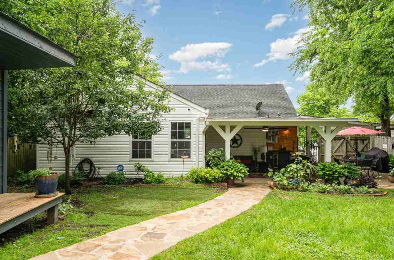 510 E Bend Dr - Photo 3 of 23