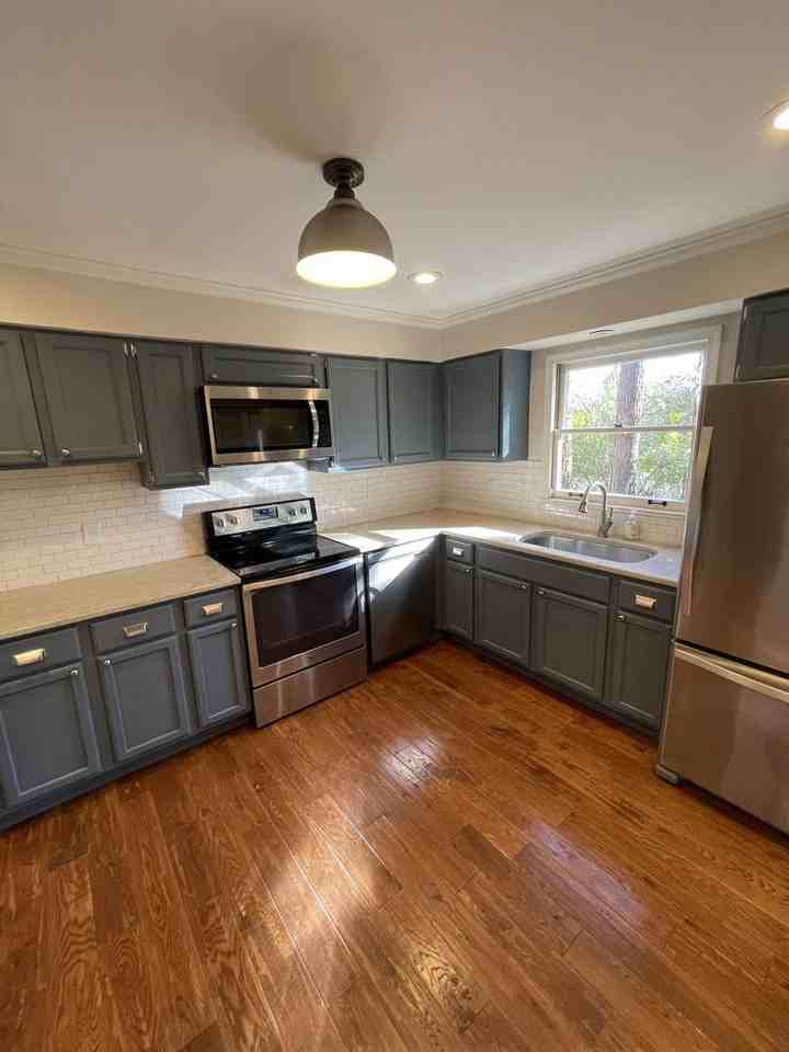 1515 E Franklin St - Photo 2 of 26