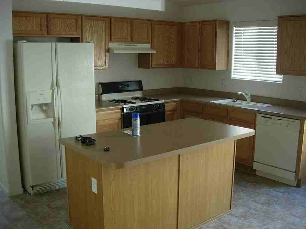 10462 E Chelan St - Photo 3 of 9