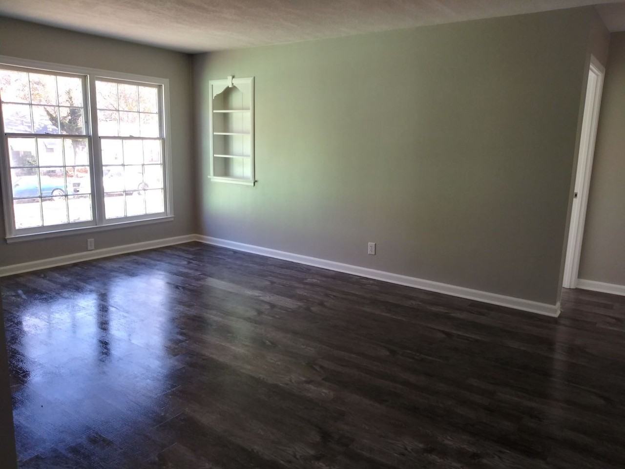 923 N Pershing St - Photo 6 of 8