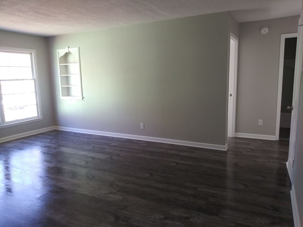 923 N Pershing St - Photo 7 of 8