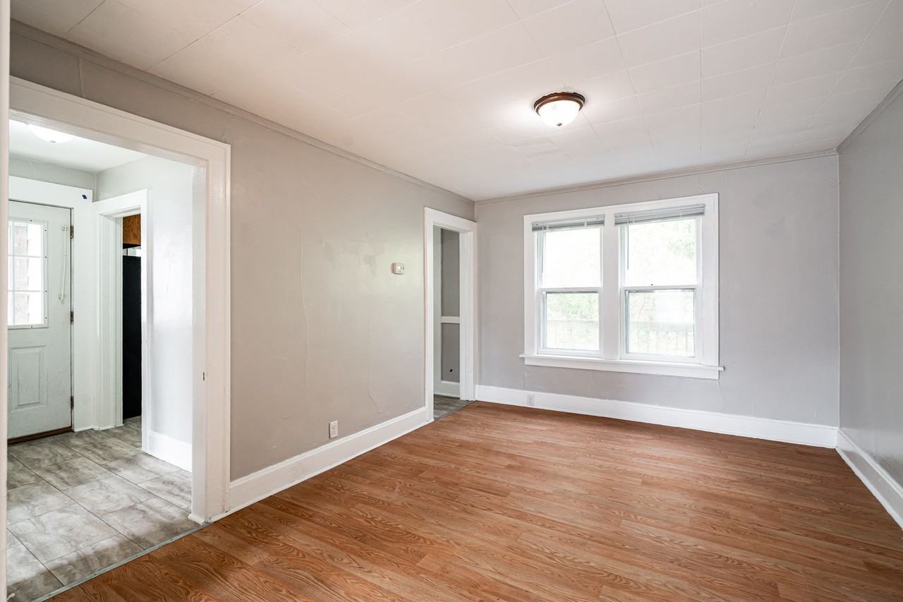 4020 11th Ave - Photo 5 of 29