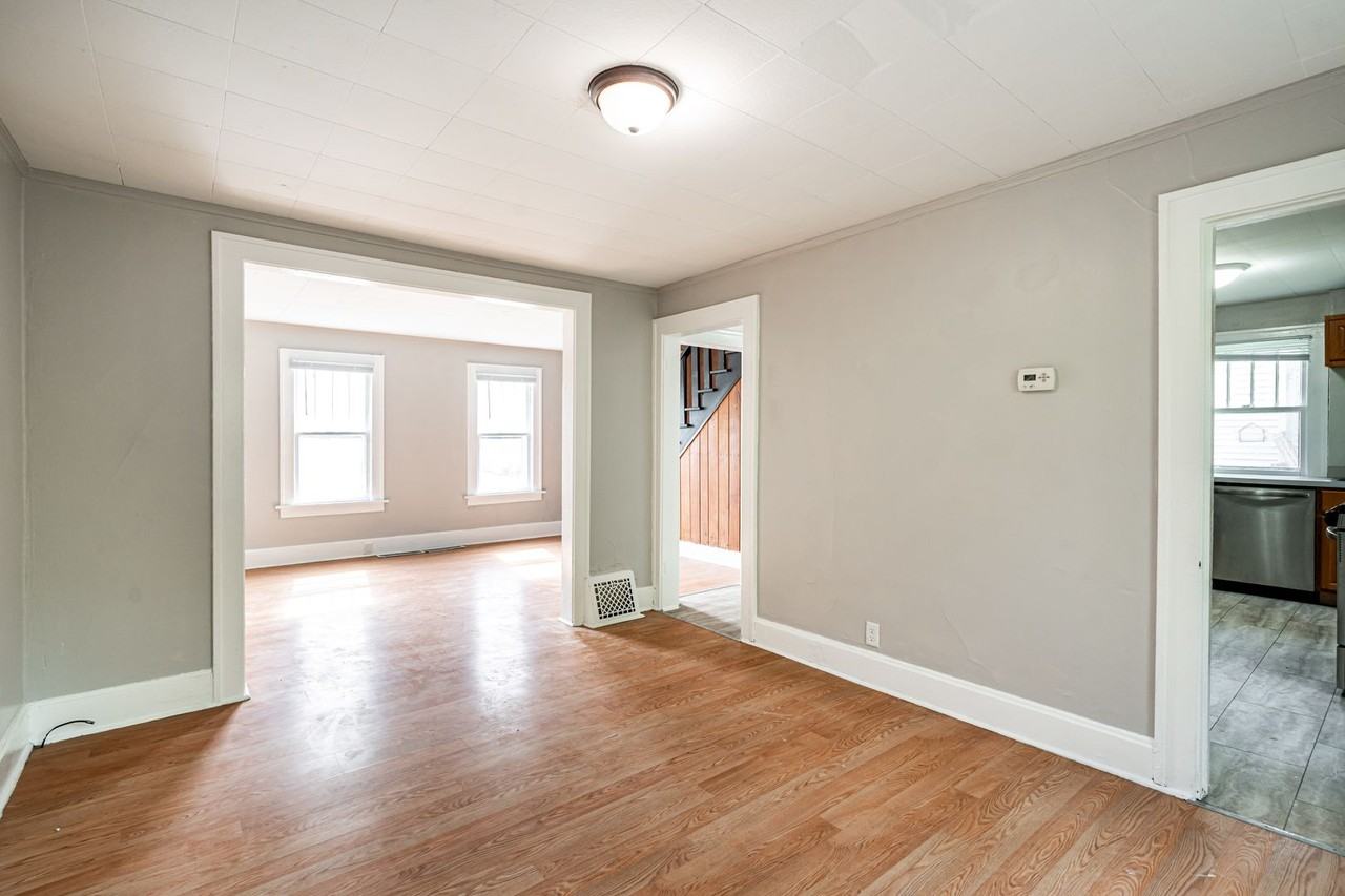 4020 11th Ave - Photo 7 of 29