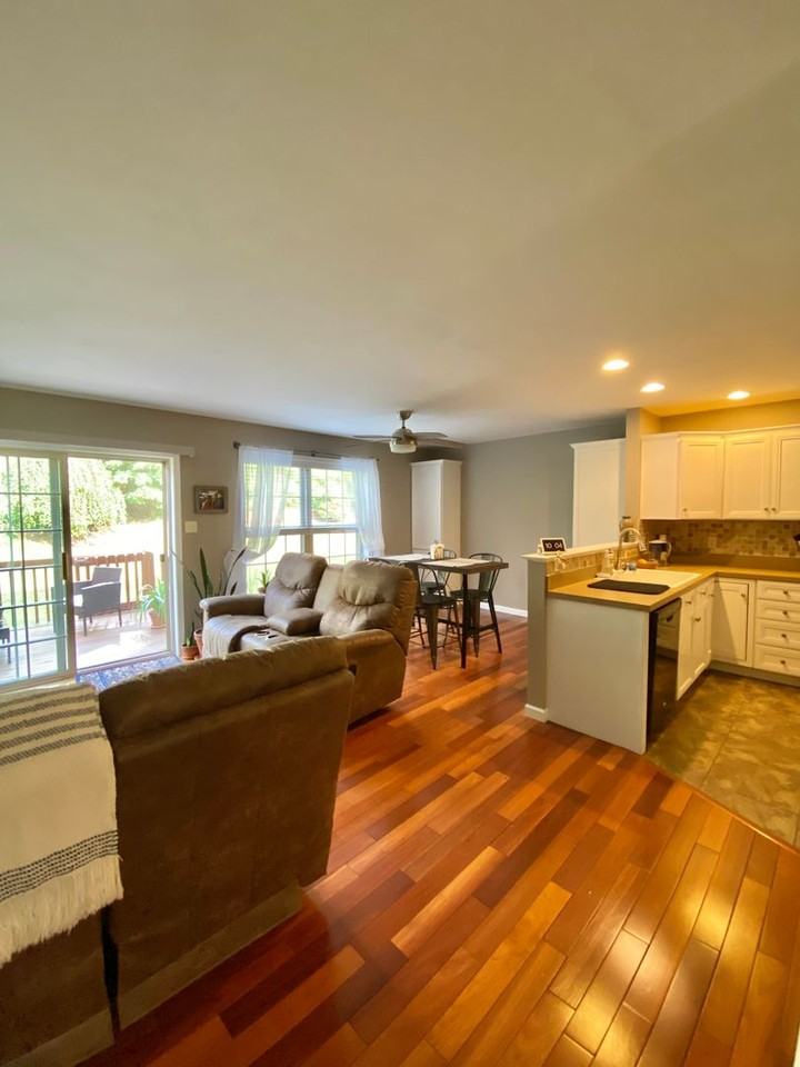 105 Hawk Ln - Photo 3 of 21