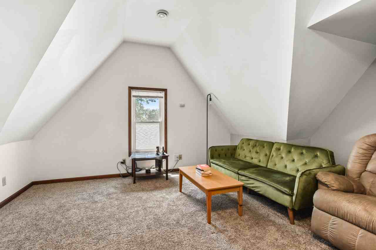1111 E Gorham St #2 - Photo 4 of 30