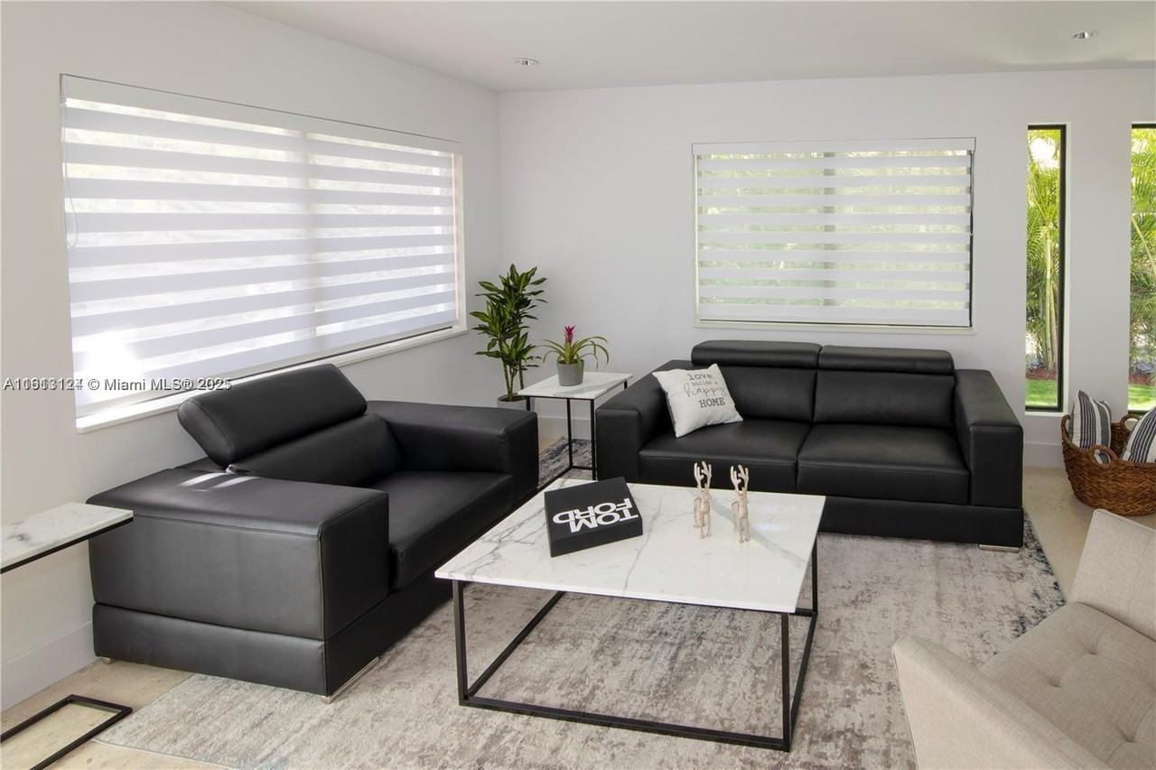 77 Ne 43rd St #NA - Photo 2 of 15