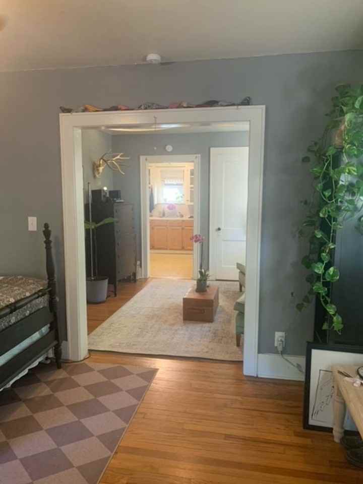 840 S Flood Ave - Photo 2 of 29