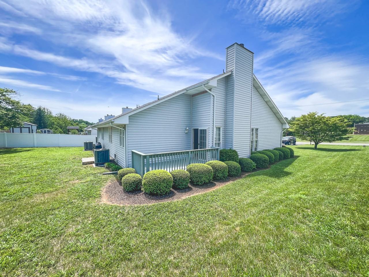 2138 Valley Dr #NA - Photo 2 of 20