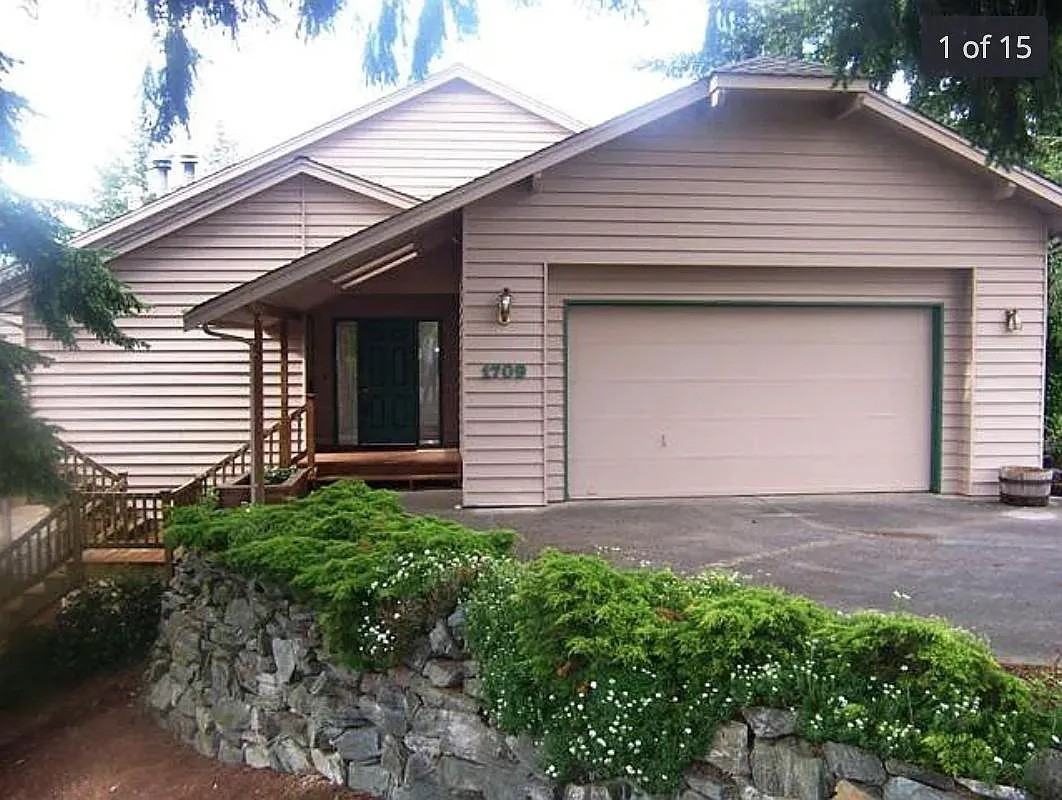 1709 Edwards Ct #NA - Photo 2 of 26
