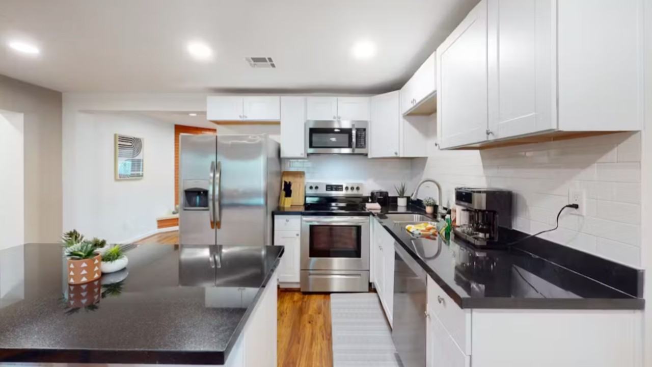 6241 S 14th Pl #NA - Photo 2 of 21