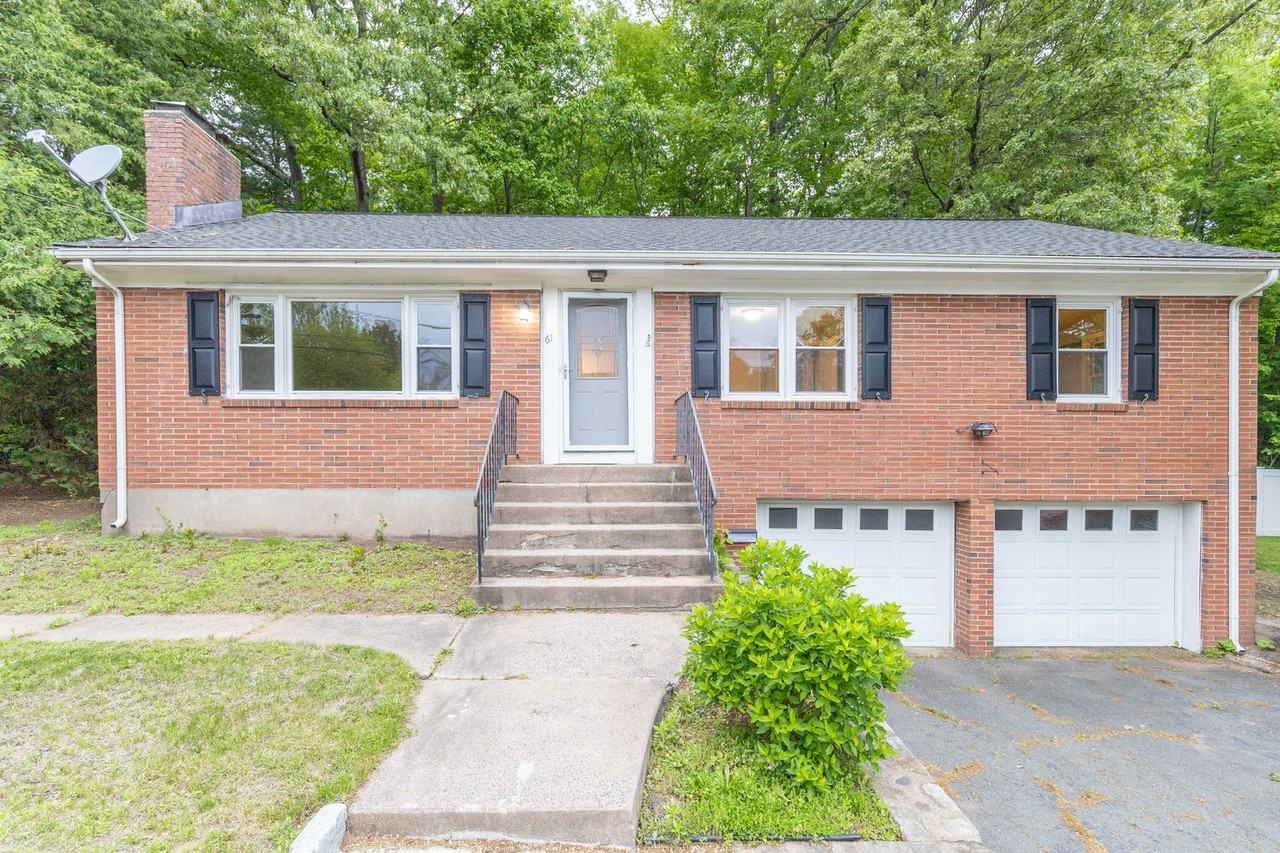 61 Teresa Rd - Photo 2 of 36