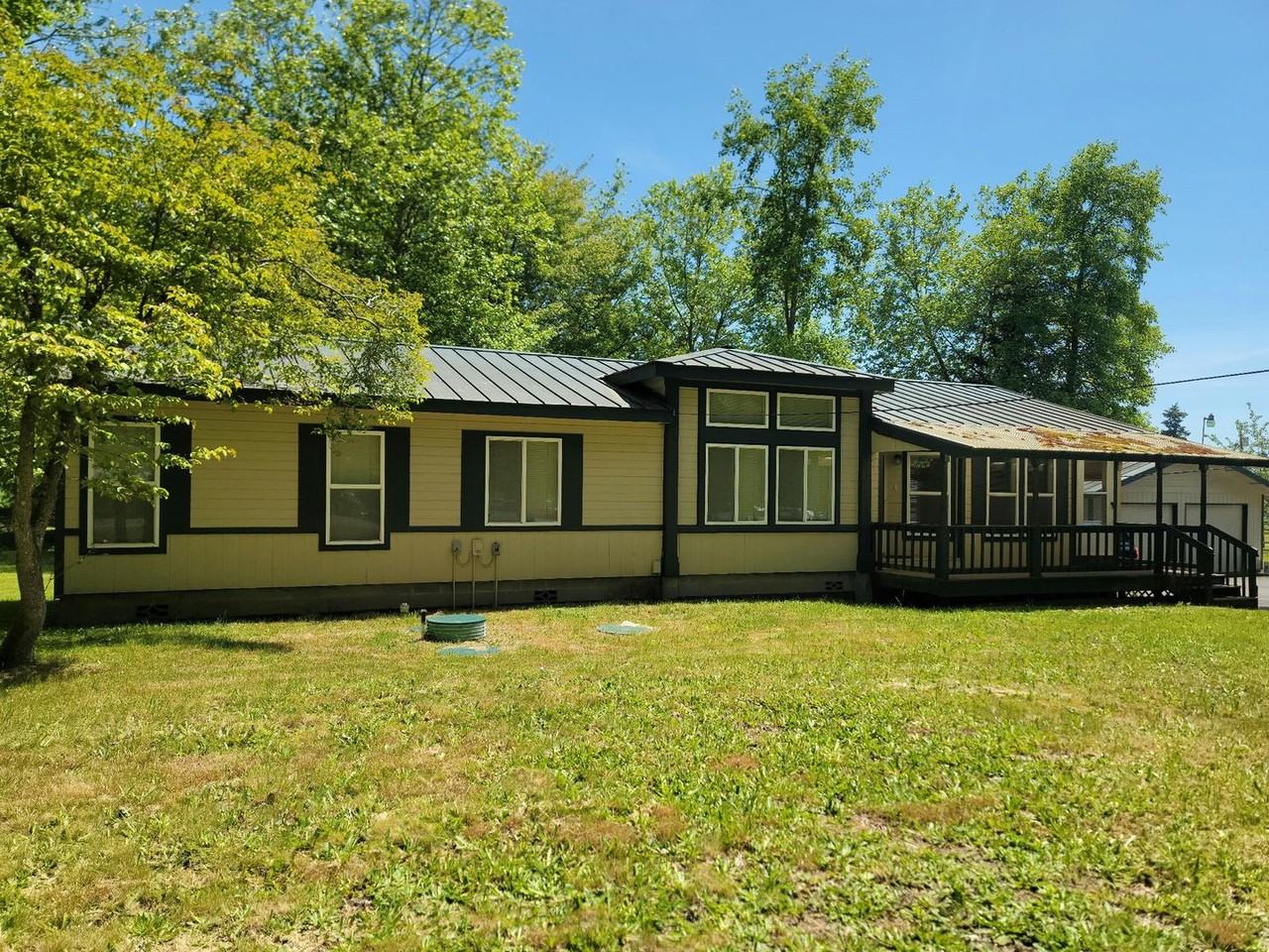 10720 Central Valley Rd Ne - Photo 2 of 25