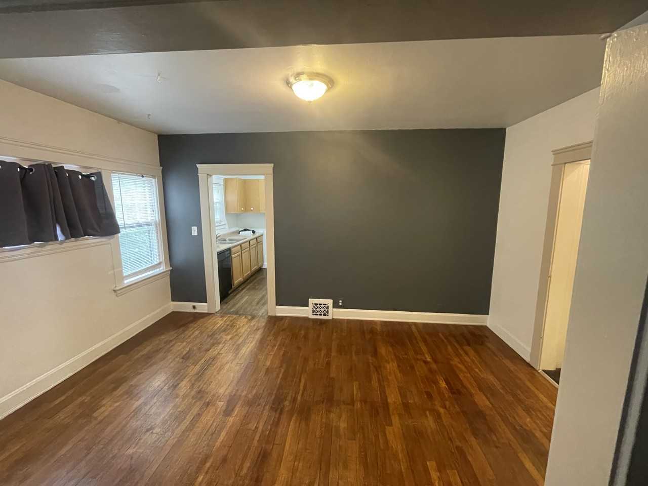 2296 Grandview Ave #2 - Photo 7 of 23