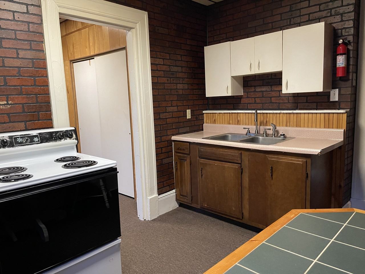 515 Dickenson St #4 - Photo 3 of 3