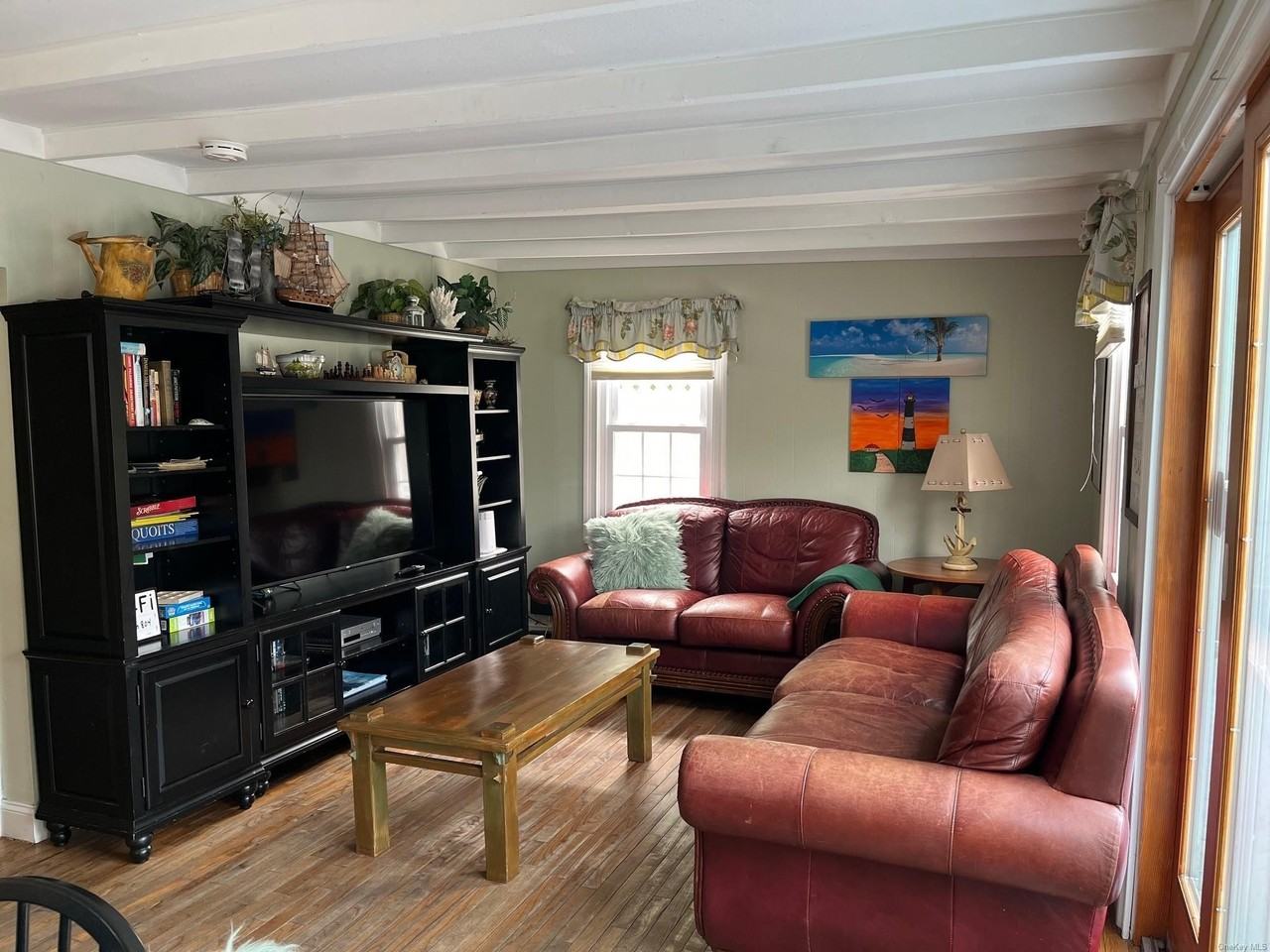 804 Evergreen Walk - Photo 3 of 13