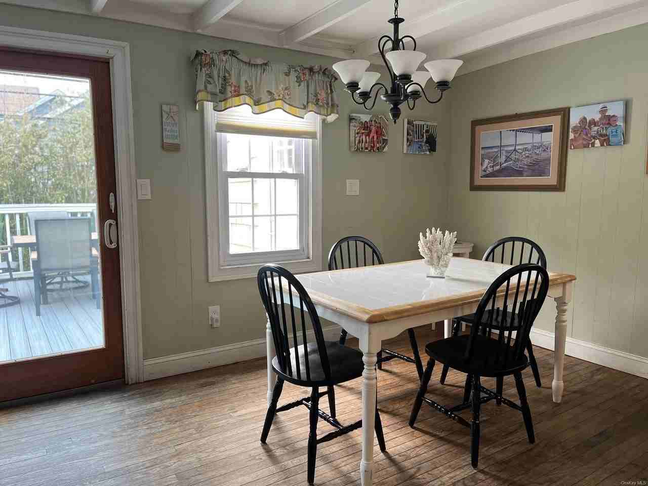 804 Evergreen Walk - Photo 4 of 13