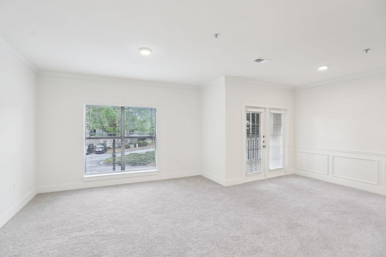 Wesley Kensington Apartments at Stonecrest - Photo 7 of 55