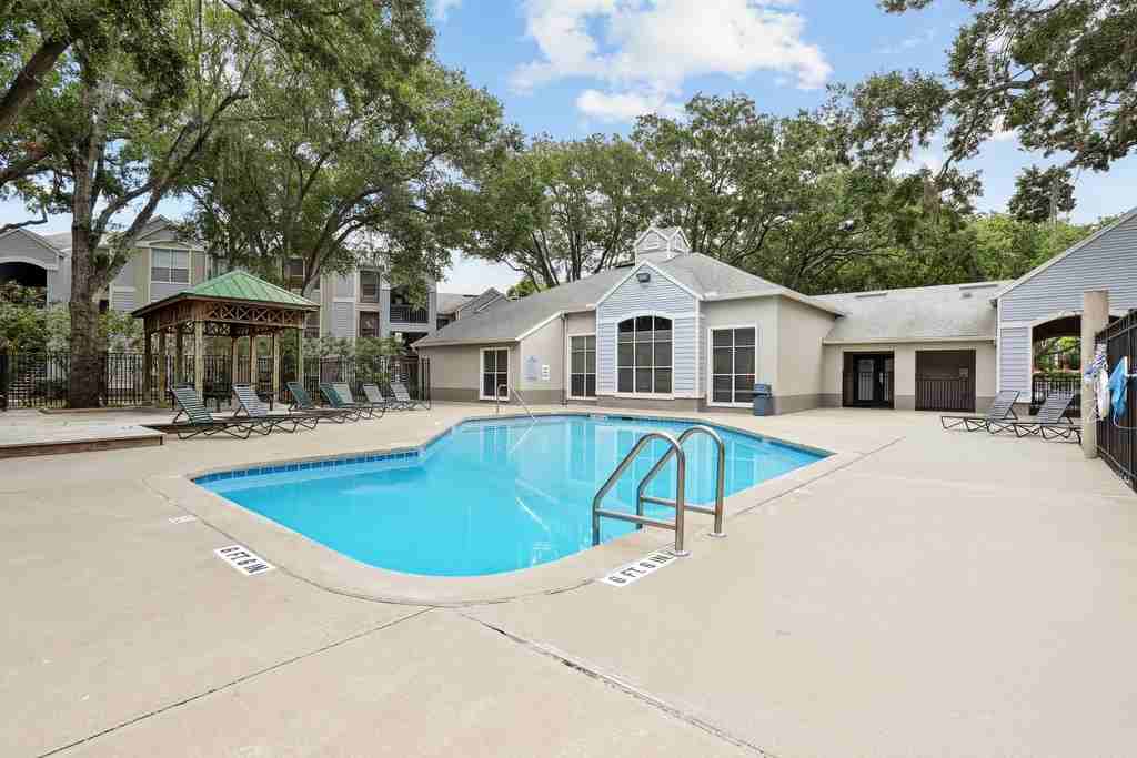 Waterford at Cypress Lake Apartments - Photo 5 of 12