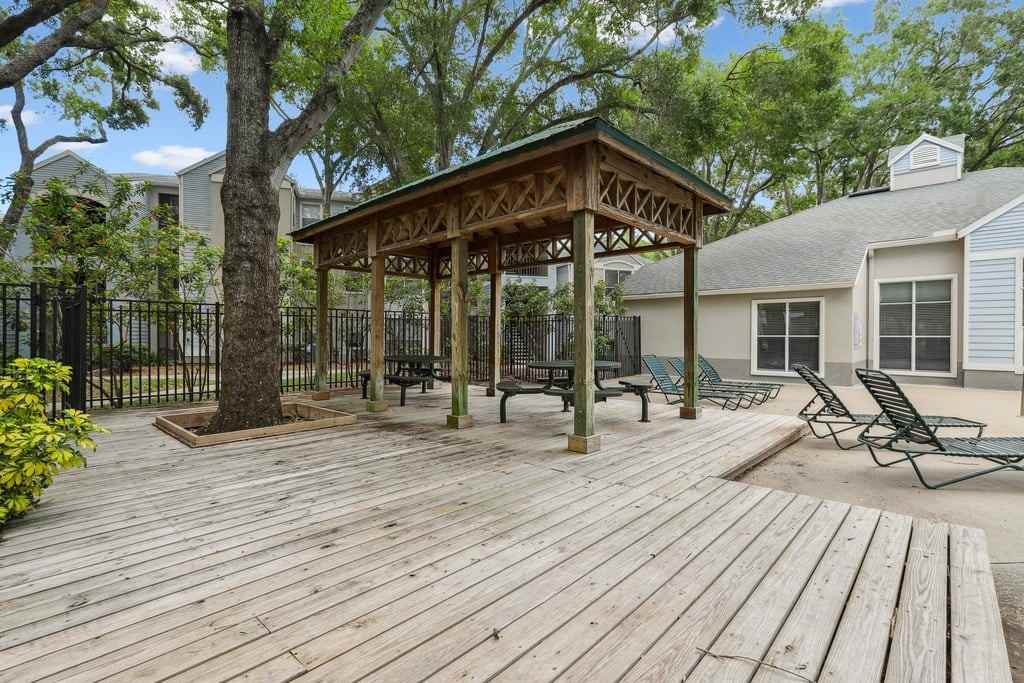 Waterford at Cypress Lake Apartments - Photo 7 of 12