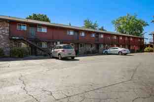 Colonial Villa Apartments - Photo 1 of 1
