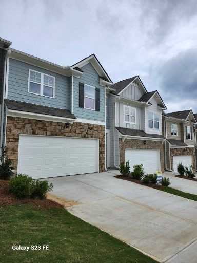 487 Stoneybrook Dr - Photo 2 of 26