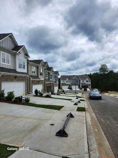 487 Stoneybrook Dr - Photo 3 of 26