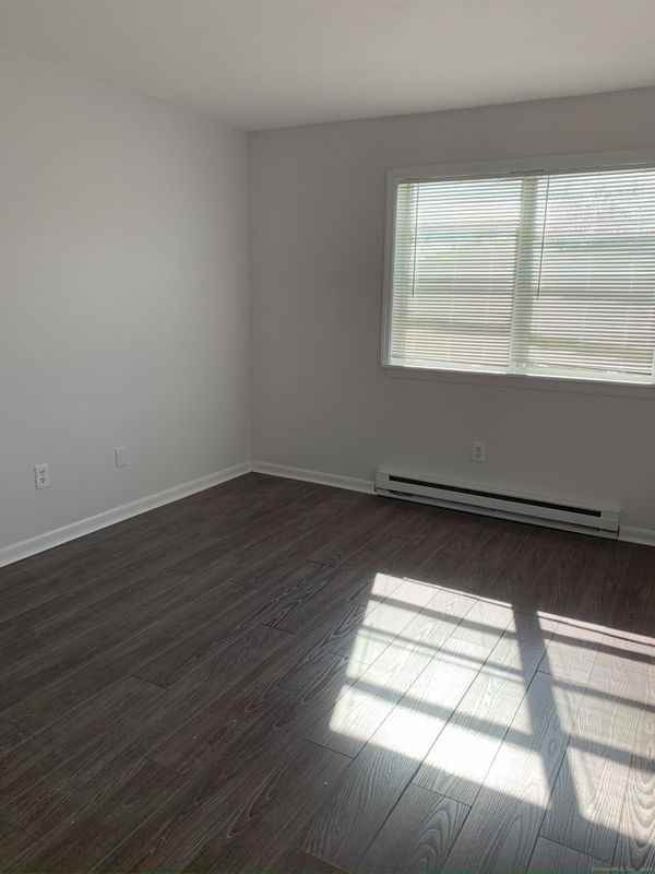 36 Belair Dr - Photo 2 of 7