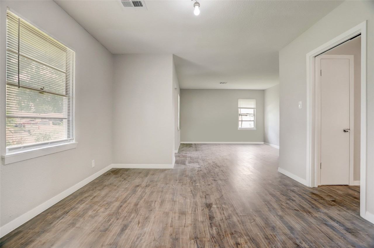 6306 Reed Rd - Photo 2 of 11