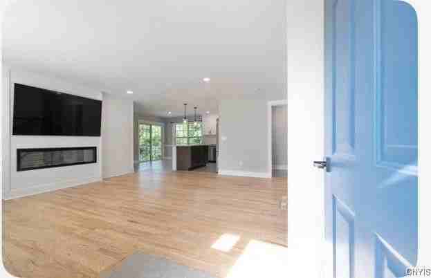 116 Festa Fairway Ln - Photo 3 of 15