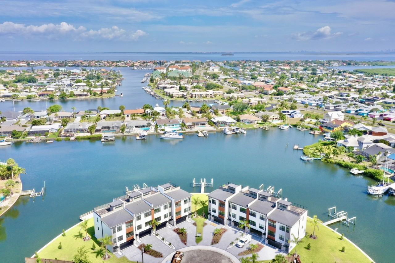 773 Gran Kaymen Way - Photo 2 of 19