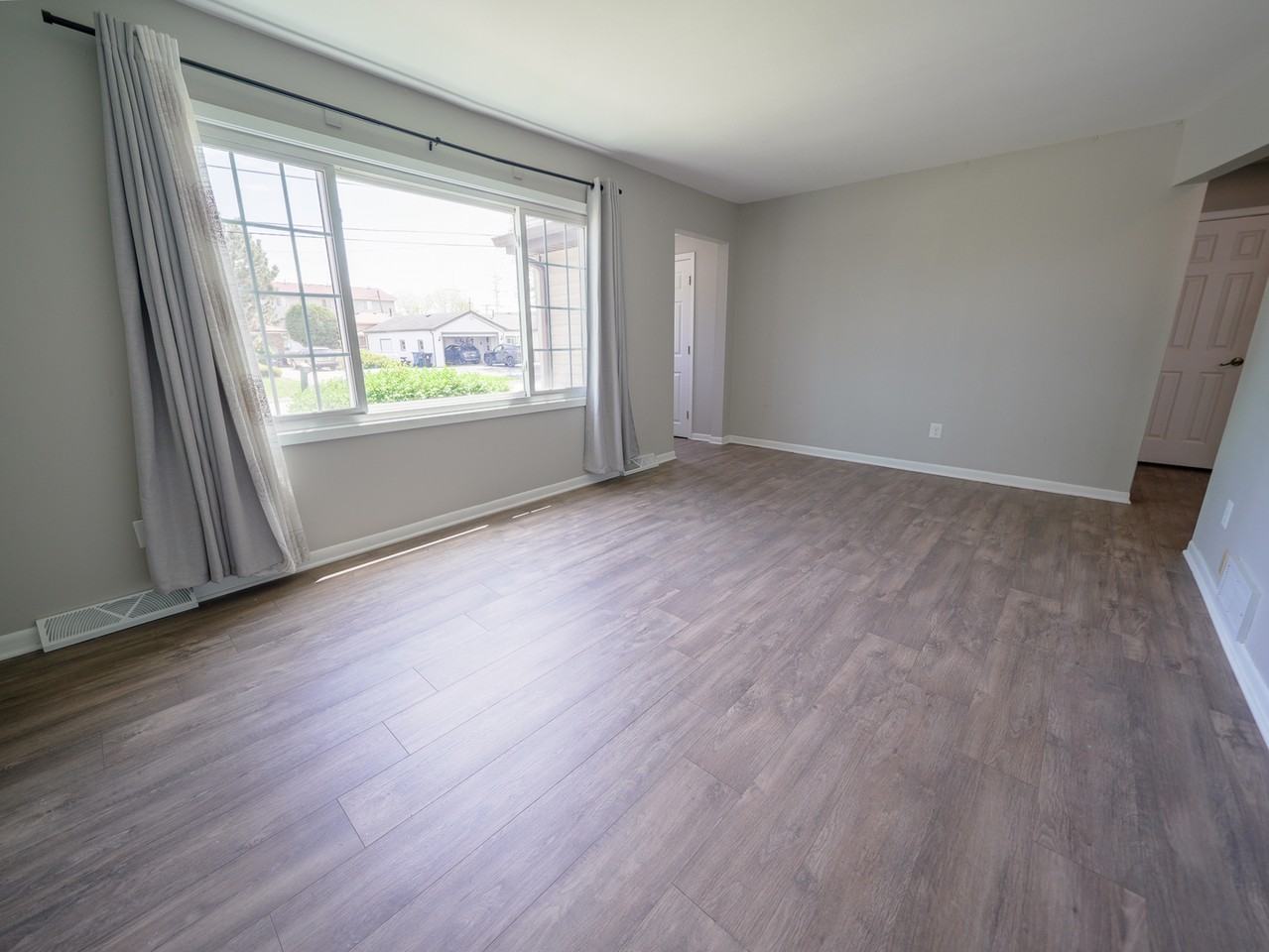 8240 S Octavia Ave - Photo 2 of 14