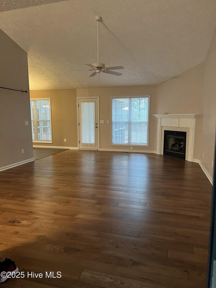 12 Par Dr - Photo 3 of 42