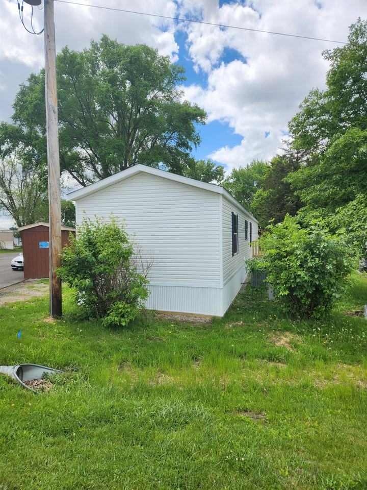 Prairie View Acres MHP - Photo 3 of 20