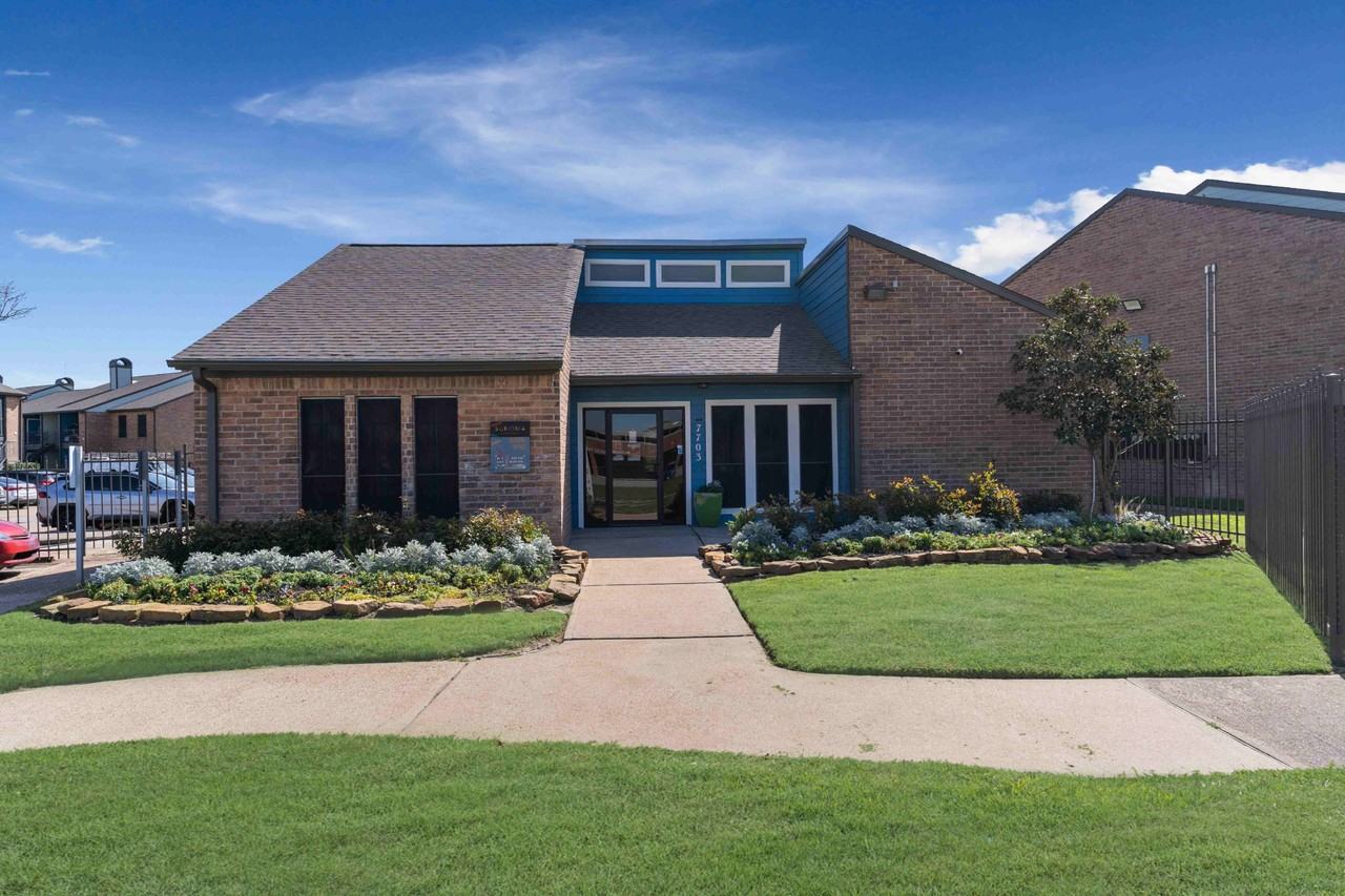 Sonoma Apartments - Photo 6 of 34