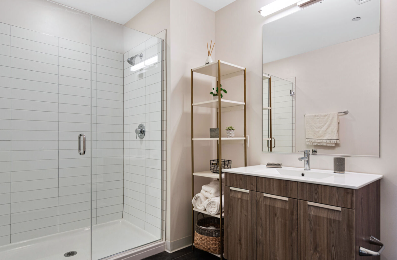 1980 N Milwaukee Ave - Photo 4 of 12