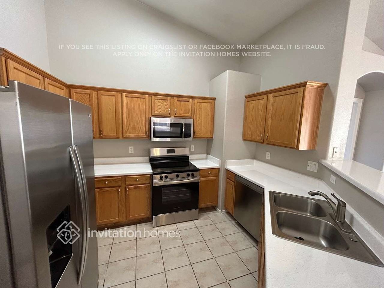908 W Roeser Rd - Photo 5 of 16