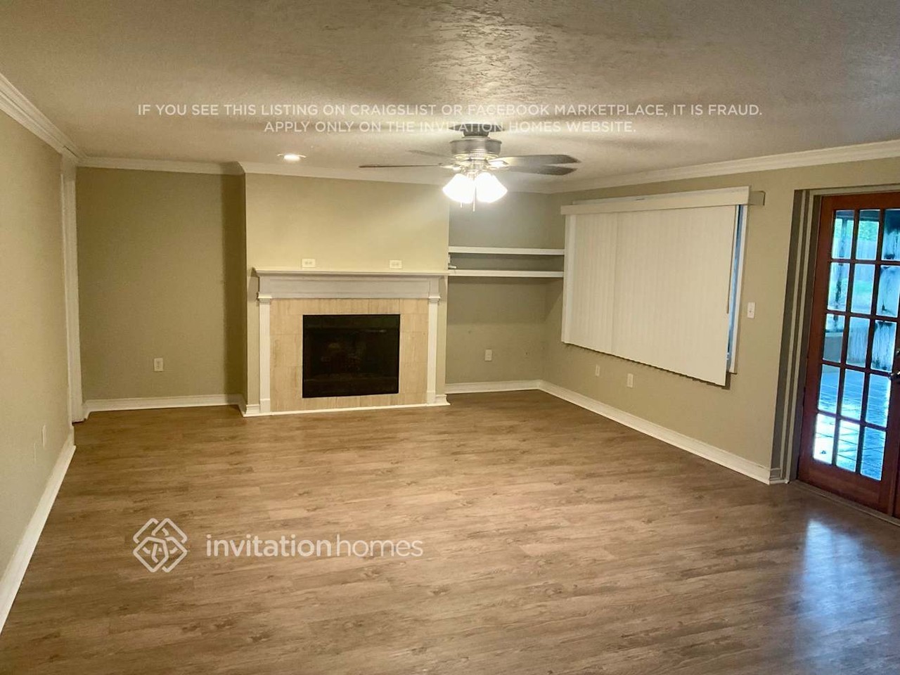 128 Eastway Dr - Photo 3 of 11