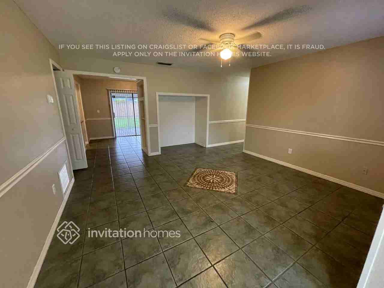 3816 Southview Dr - Photo 2 of 11