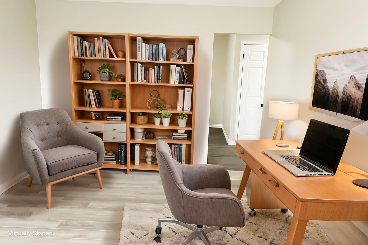 111 Redmond - Photo 3 of 15