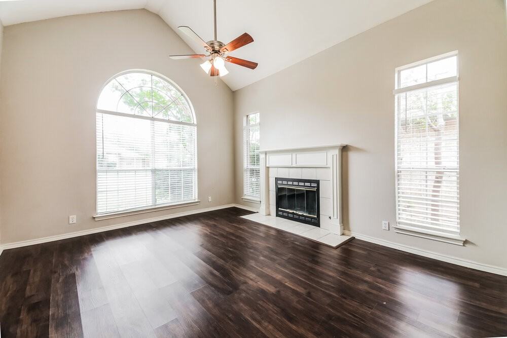 2115 Lattimore St - Photo 5 of 16