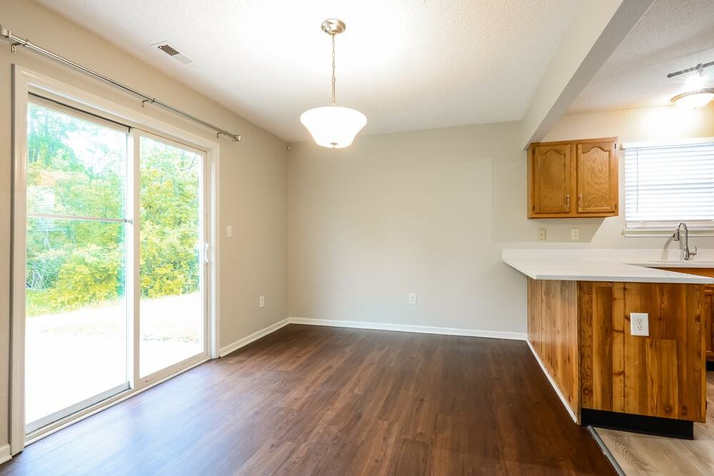 5904 Minden Dr - Photo 6 of 17