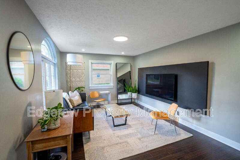 7390 Lupine Ave - Photo 3 of 25