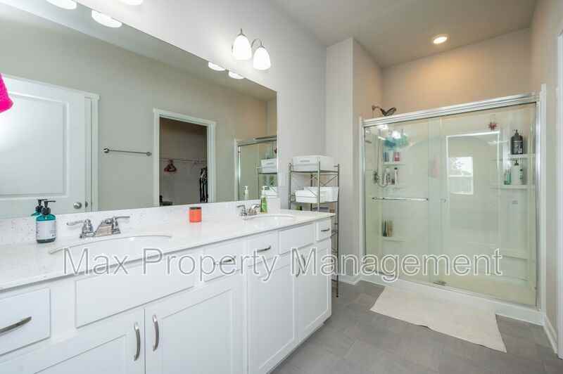 2605 13th Ave Se - Photo 2 of 21