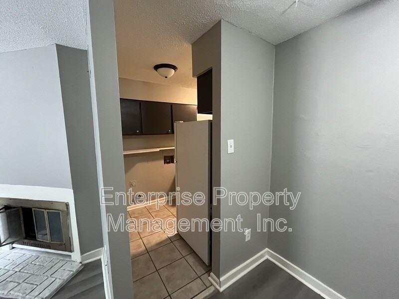 1353 Garden Rd - Photo 6 of 14